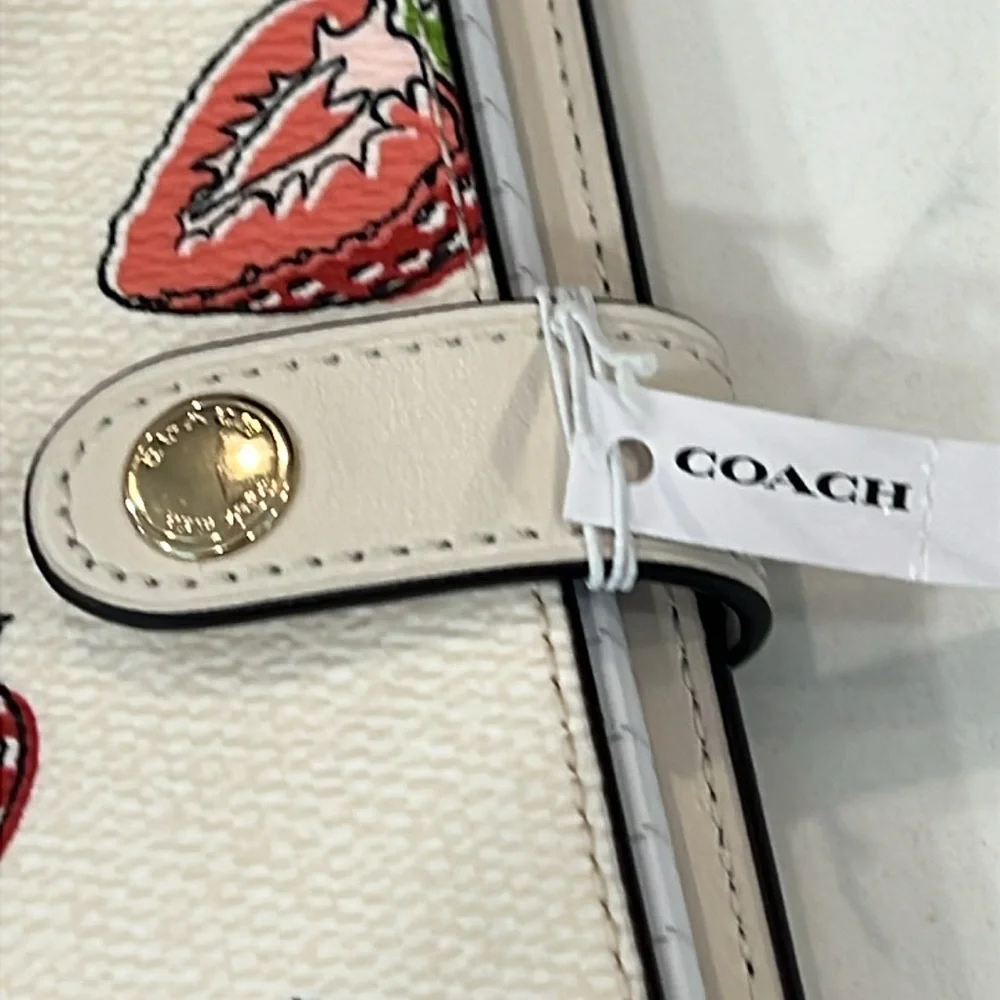 Cute.🍓Coach🍓Notebook &✏️✏️Case. - Picture 8 of 16